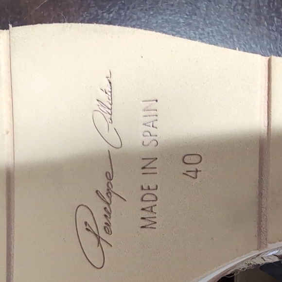 New In Box Sofia Genuine Leather 3.5" Wedge Shoes by European Heels Size 9 / 40 - Picture 5 of 12